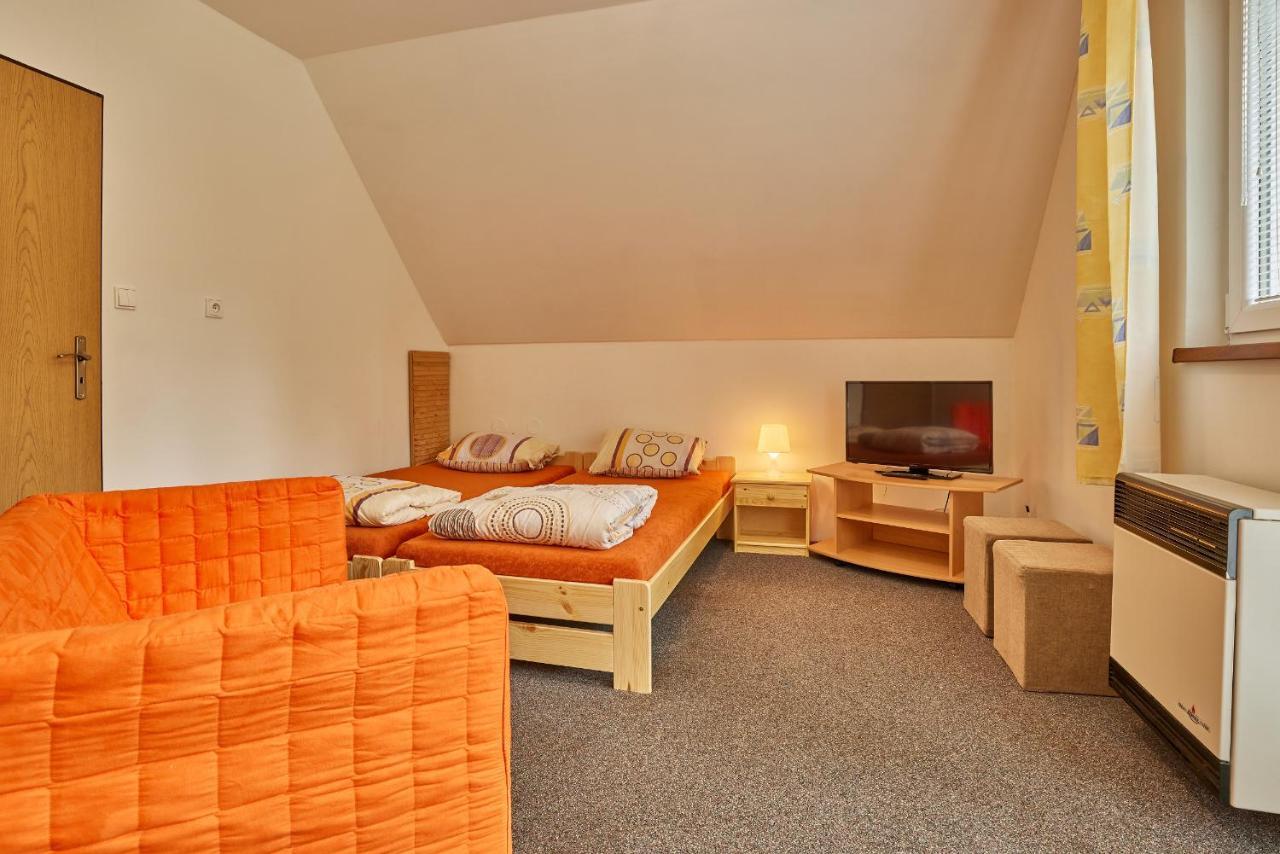 Camp Dolce Hotell Trutnov Exteriör bild