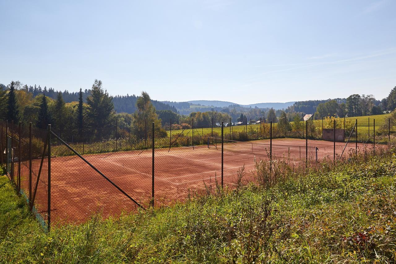 Camp Dolce Hotell Trutnov Exteriör bild