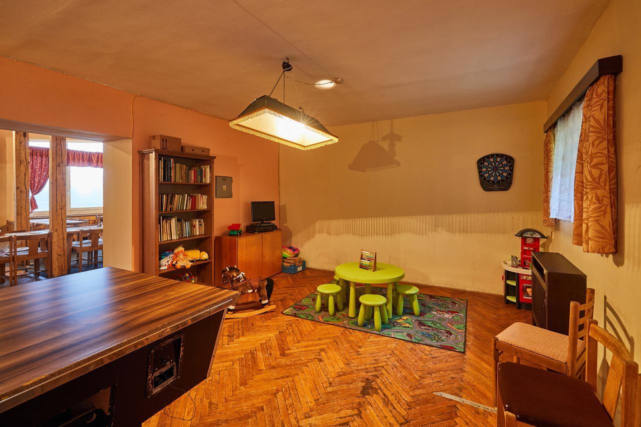 Camp Dolce Hotell Trutnov Exteriör bild
