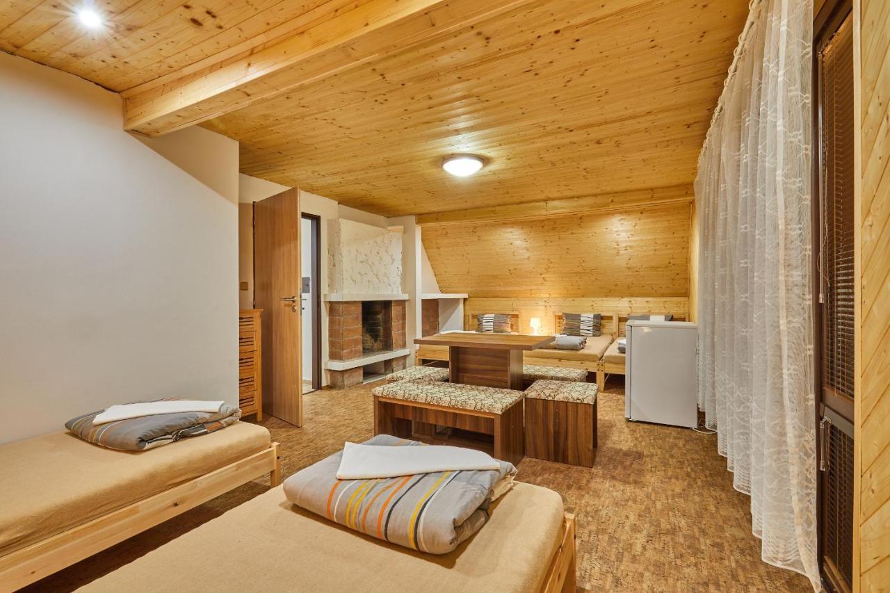Camp Dolce Hotell Trutnov Exteriör bild